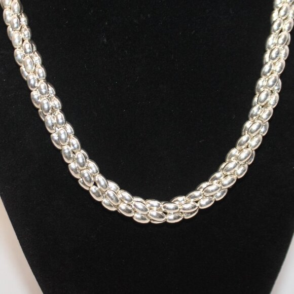 Vintage "M" Italian Sterling Silver Twisted Bead Necklace - Picture 2 of 6